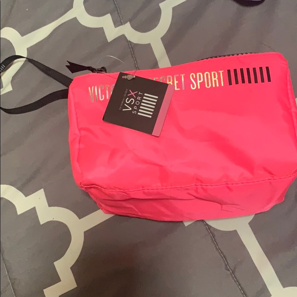 Victoria’s Secret Sport double zipper pouch bag